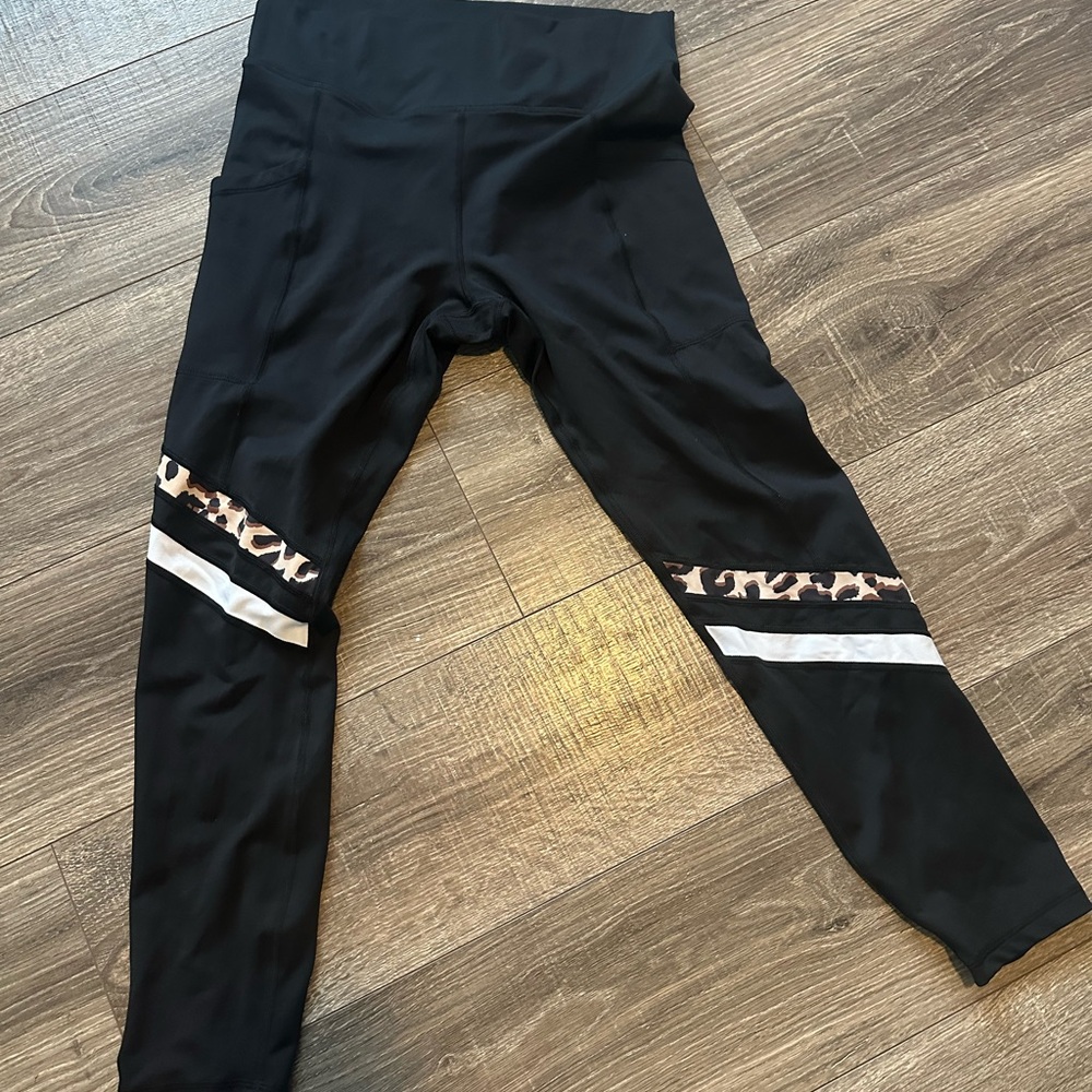 Black Leopard Print Women's Leggings